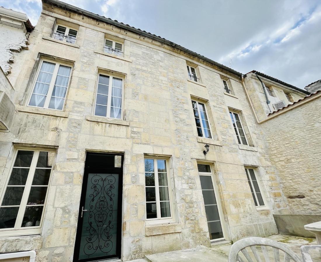 Hotel Les Dames Jeannes Jarnac Exterior foto